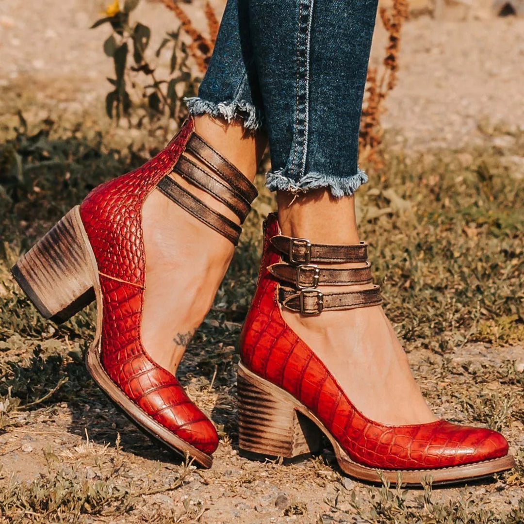 Ruby™ - Vintage Pumps