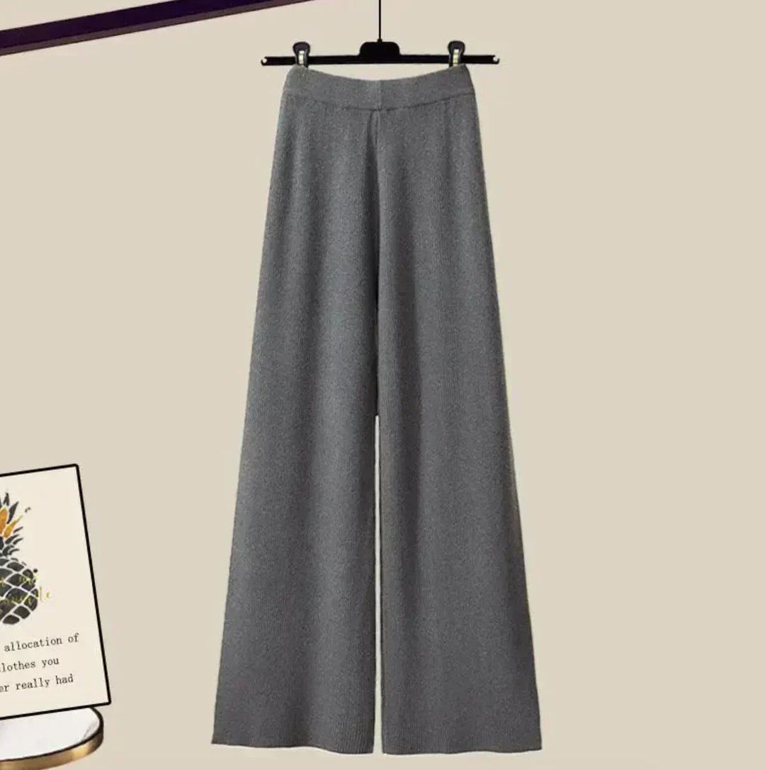 Gaye - Comfortable Three-Piece Set
