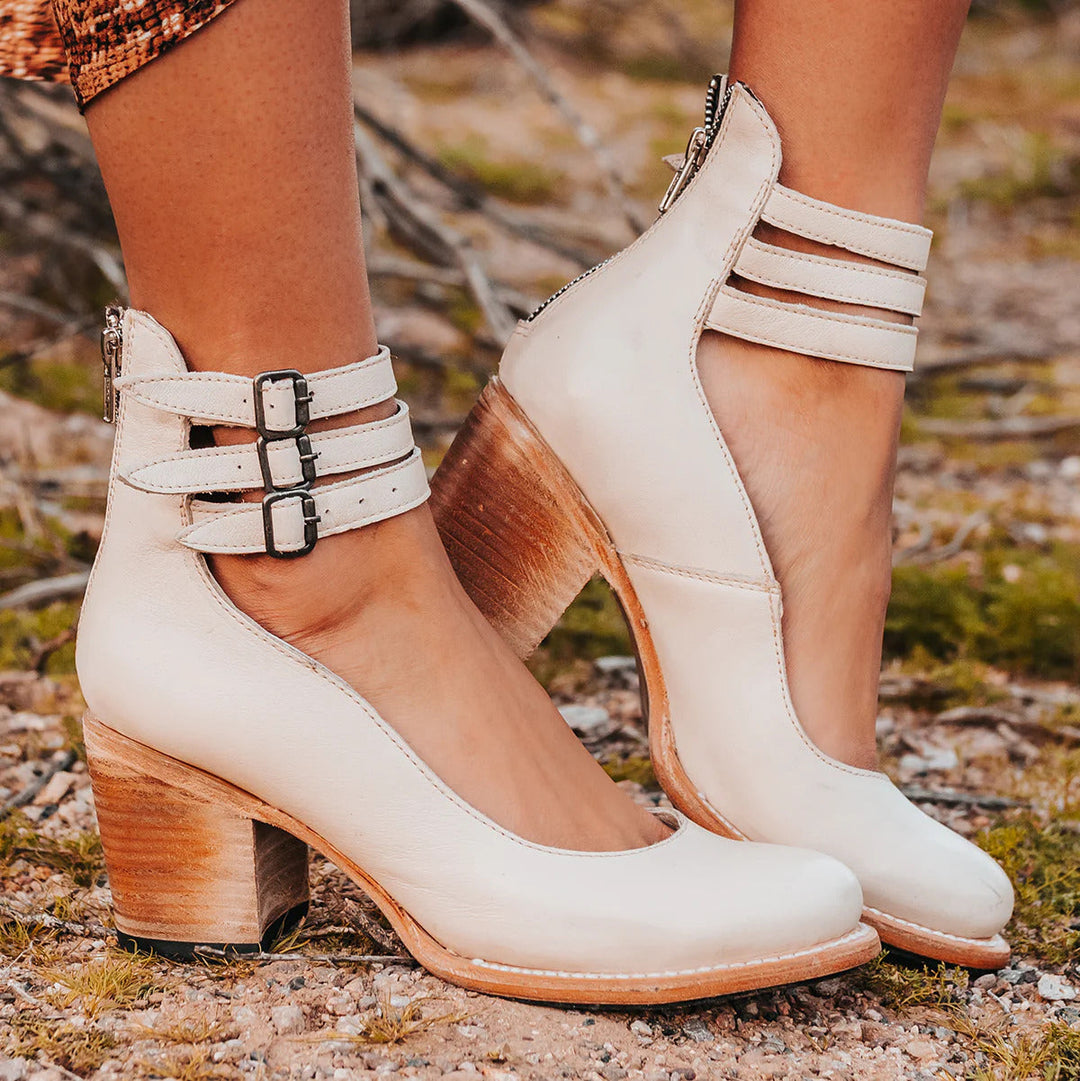 Ruby™ - Vintage Pumps