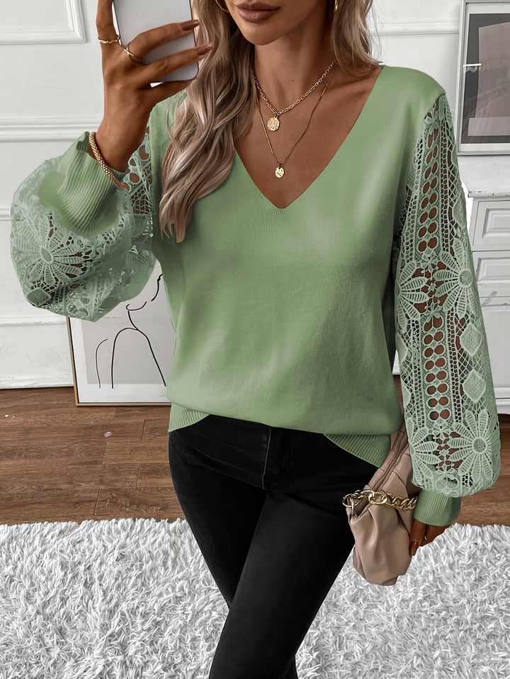 Naomi - Elegant V-Neck Sweater