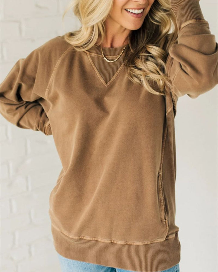 Inger - Ribbed Accent Pocketed Pullover