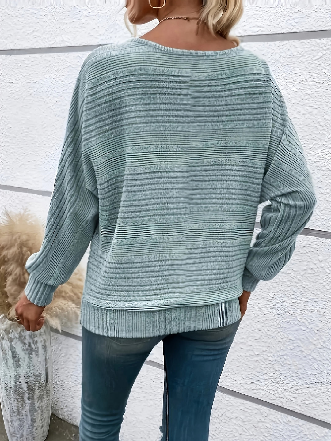 Kamy - Elegant Sweater