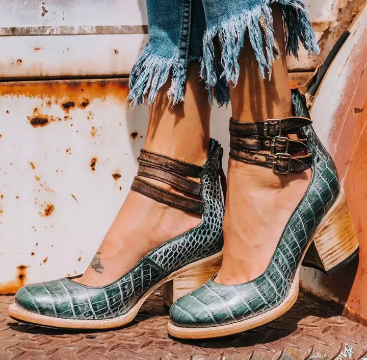Ruby™ - Vintage Pumps