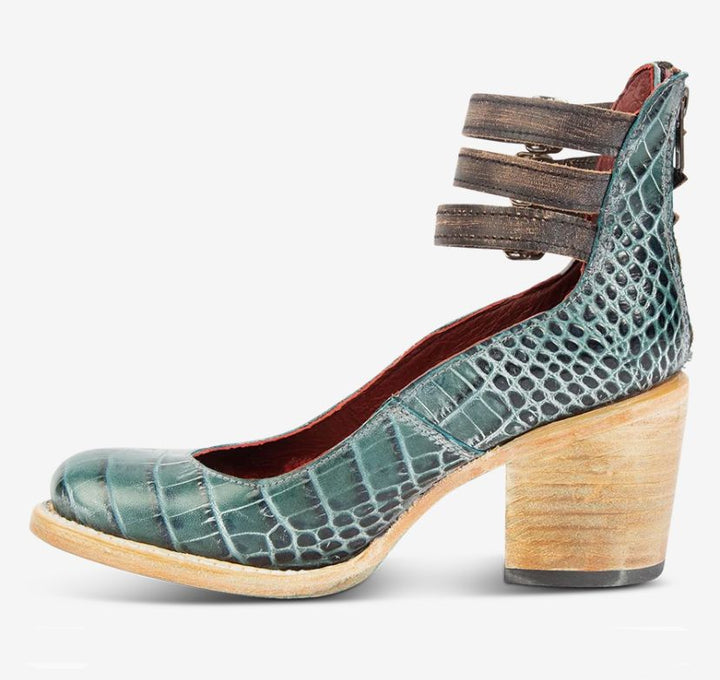 Ruby™ - Vintage Pumps