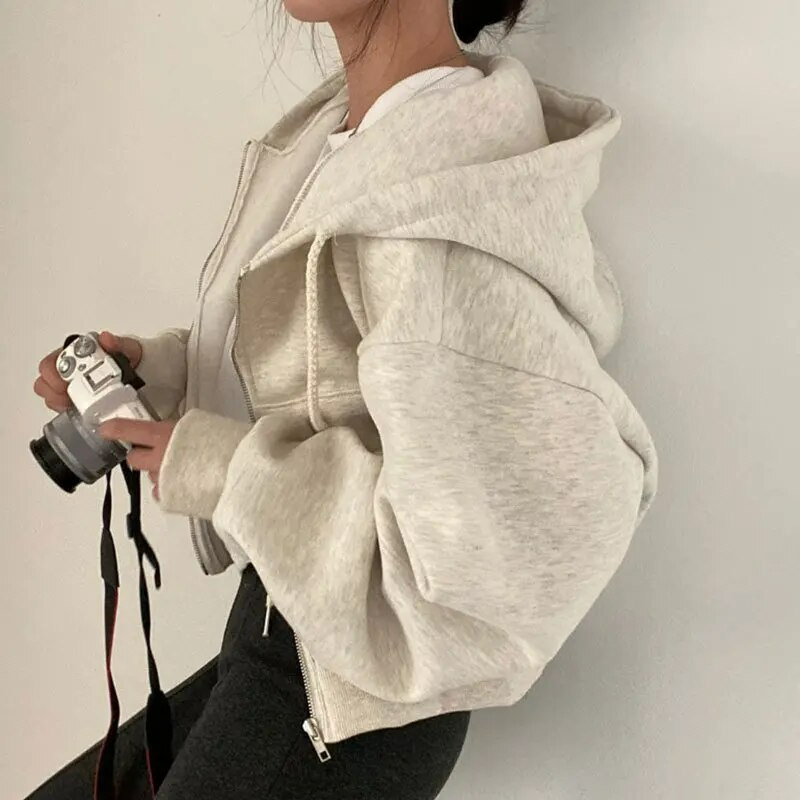 Lynne - Women’s oversized zip-up hoodie