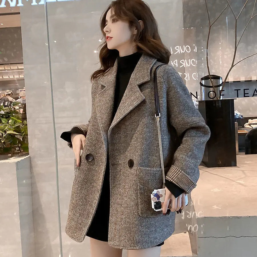 Elisha - Elegant Long Coat