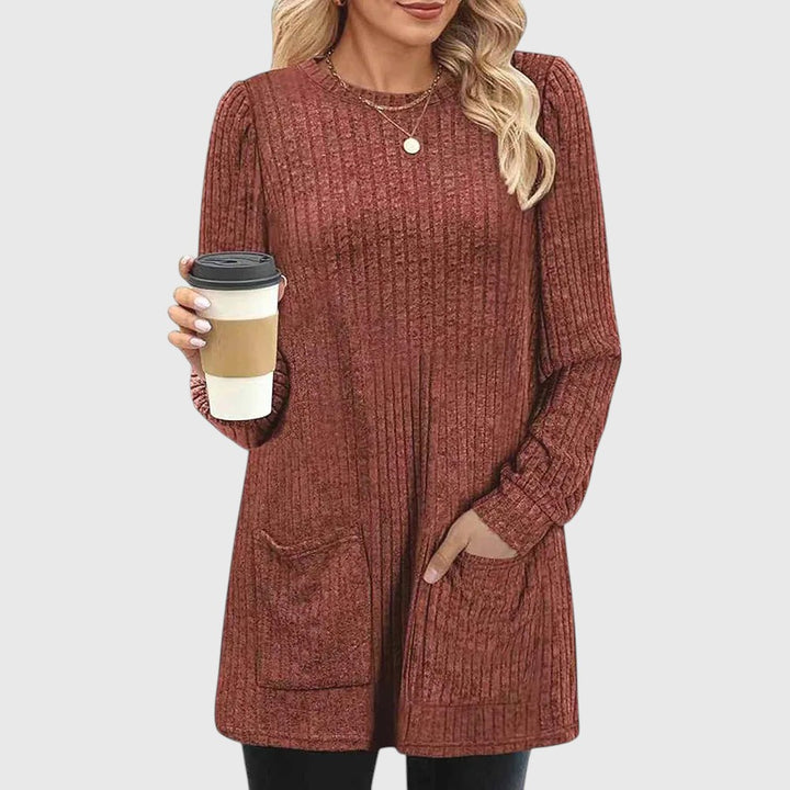 Meg - Oversized round neck jumper for women