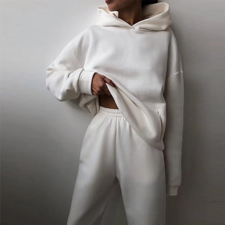 Melissa – Vintage Oversized Jogger Set for Women