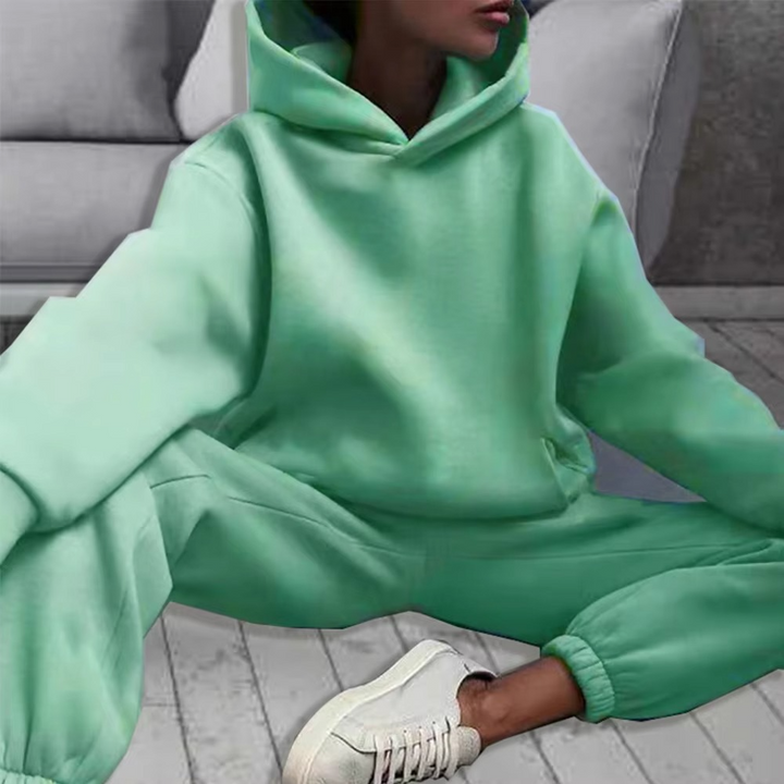 Melissa – Vintage Oversized Jogger Set for Women
