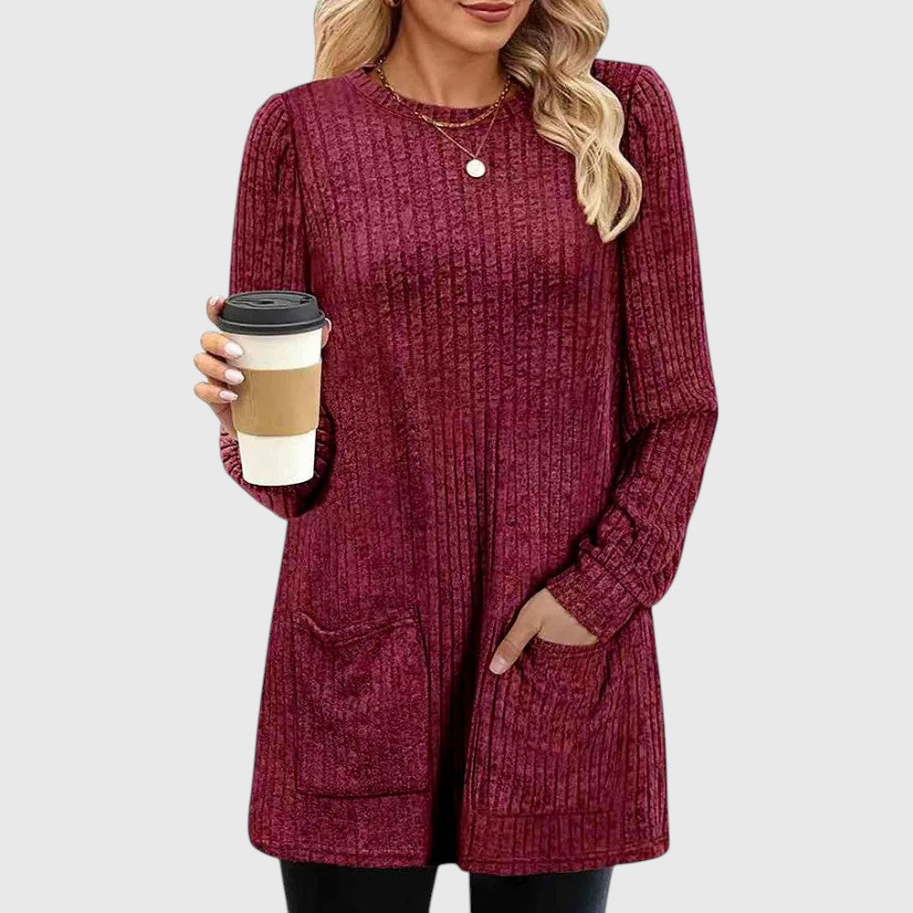 Meg - Oversized round neck jumper for women