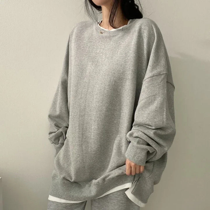 Lesley - Oversized round neck jumper for women