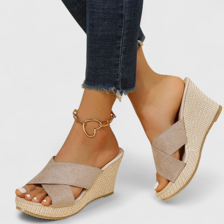 Bondi™ | Almina Comfort Wedges Sandals