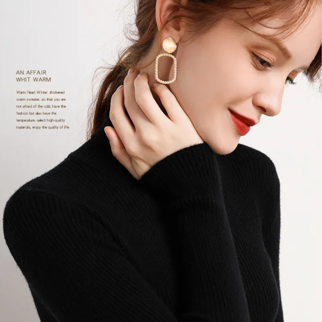 Sharee - Elegant Turtleneck