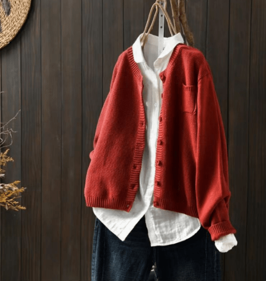 Nicole - Cardigan with Classic Button-Up Design