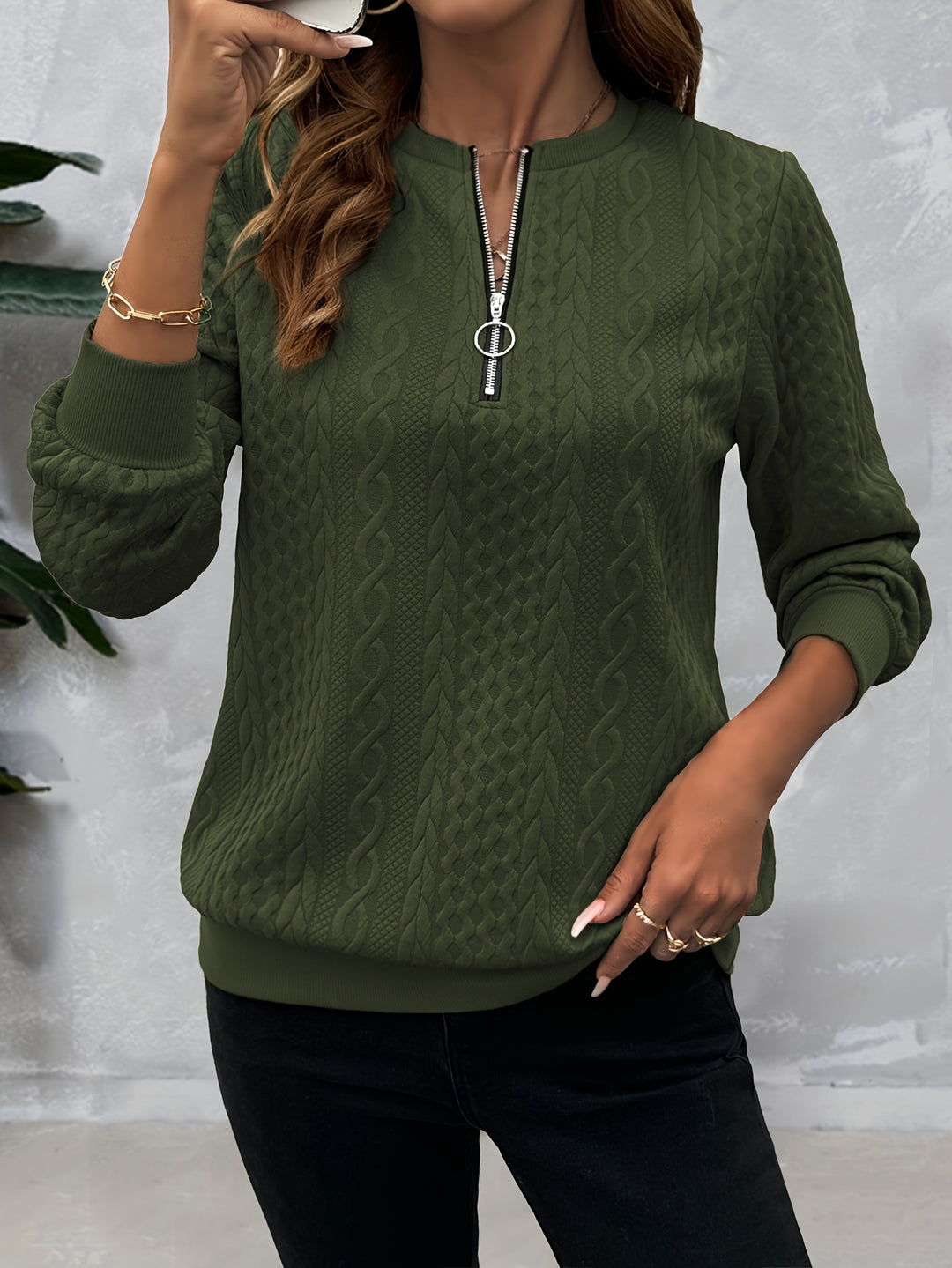 Niki - Elegant Jumper with Zip