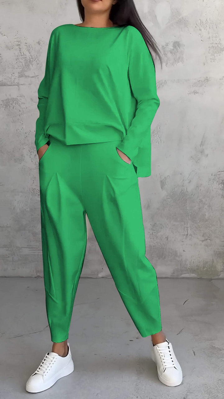 Donna™ - Comfortable Set with Crew Neck