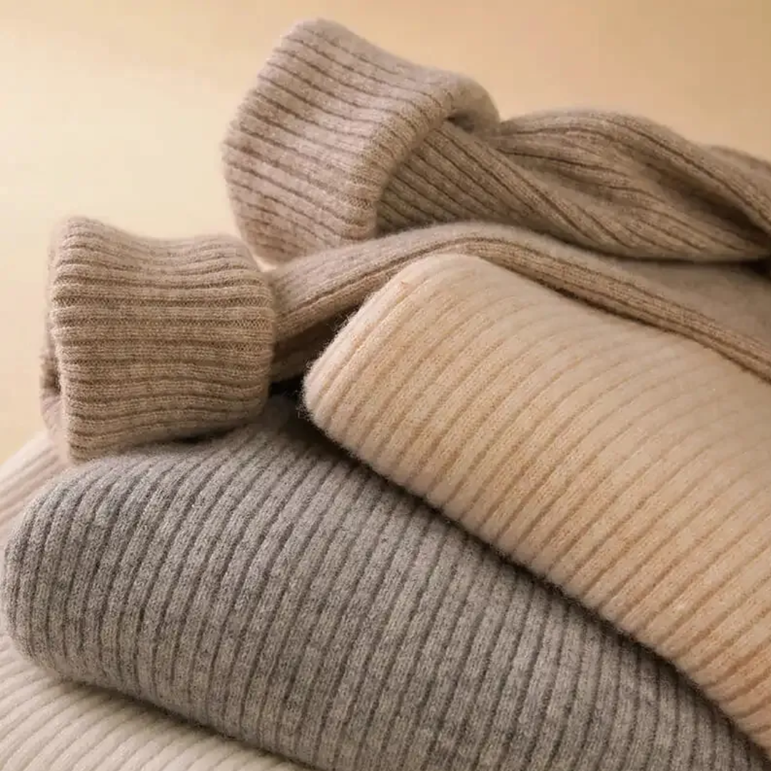 Sharee - Elegant Turtleneck